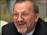 منوچهر متکی، 