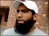 پی سی بی محمد یوسف کو منانے کی کوشش کر رہا ہے