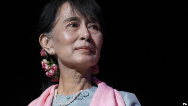 昂山素季领导的全国民主联盟将在首次代表大会上选举党的领袖（资料照片，22/06/2012）