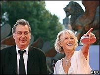 ملکه در ونیز تشویق شد