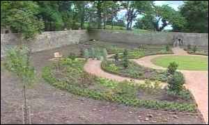 Gerddi Ffurfiol Aberglasni