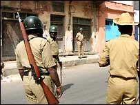 भारत में कर्फ्यू (फ़ाईल फ़ोटो)