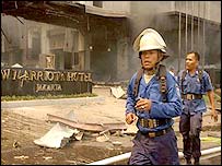 Prédio do Hotel Marriott, danificado pelo atentado