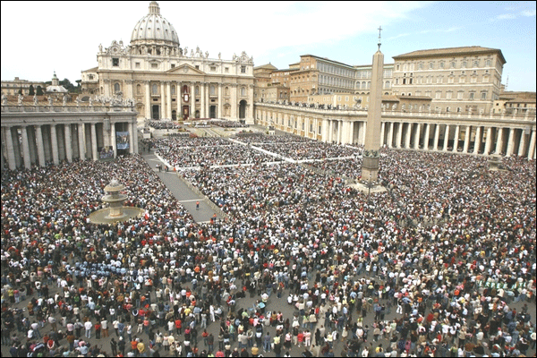 सेंट पीटर स्कवेयर, वेटिकन