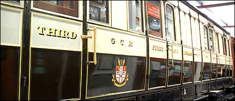 Carriage @ KWVR: First and Third Classes