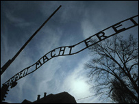 Cổng vào trại tập trung Auschwitz