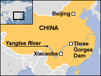 K nehodě došlo u města Siao Cchao-pa (anglicky Xiaocaoba) 