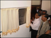 Indian Foreign Minister S.M.Krishna opening a Indian consular office in Jaffna