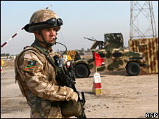британський солдат у Басрі