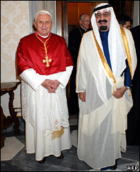 Bento 16 e rei Abdullah, da Arábia Saudita