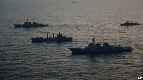 韩国正与美国开展持续三天，以反潜艇为主题的联合海军演练