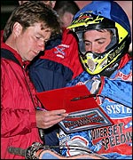 Ritchie Hawkins (Hywel Lloyd)