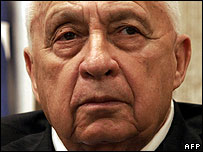 Thủ tướng Ariel Sharon của Israel vừa bị tai biến mạch máu não 