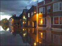 Flood water in Upton on Severn at night