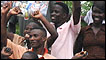 سودانيون في تجمع انتخابي
