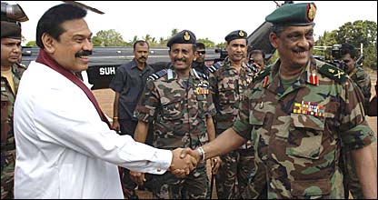 President Mahinda Rajapaksa with Army Commander, General Sarath Fonseka