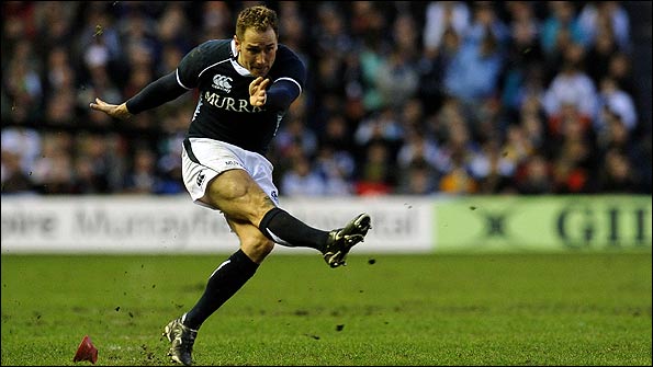 Dan Parks kicks a penalty for Scotland