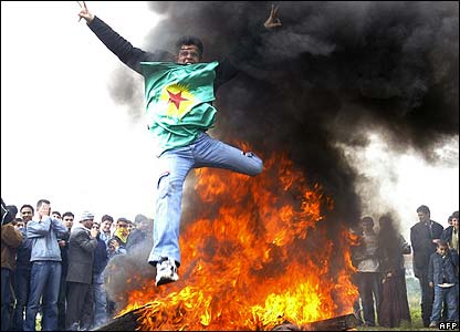 Warga di seluruh Asia merayakan Norouz, awal tahun baru dalam penanggalan Persia