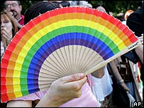 Pesquisas indicam que maioria dos espanhóis apóia a lei