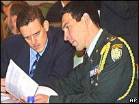 Амриканські і британські експерти в Києві