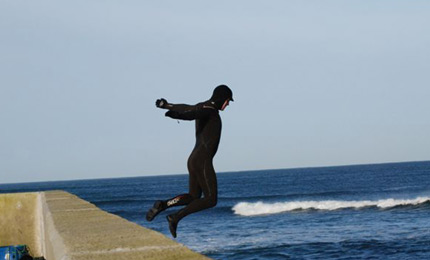 Dramatic Entry. Brian McGlinchy heads brine-ward. Pic Hugh Feb 07