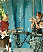 Bearsuit close the festival