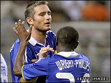 Lampard và Wright-Phillips đều ghi bàn tại Quảng Châu