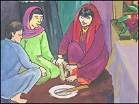 اطفال به هم حنا می زنند.