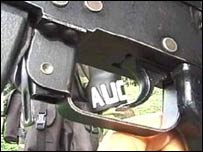 Arma dos paramilitares da AUC