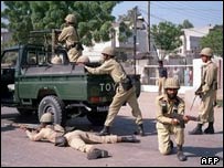 سربازان پاکستان هنگام تمرين نظامی - آرشيو