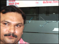 कैंटीन के मालिक एसएस मिश्र