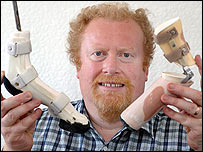 Dr Heath and the prostheses