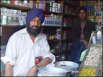 مغازه يک شهروند سيک در کابل