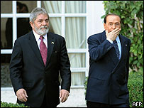 Lula e Silvio Berlusconi durante reunião na manhã desta terça-feira em Roma