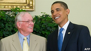 Барак Обама и Нил Армстронг