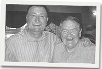 Ray gyda Dafydd Iwan yng Nghlwb Rygbi Brynaman, 2006