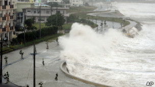 台风布拉万登陆冲绳