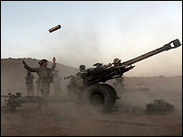 Helmand'da top atışı