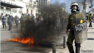 протести у Греції