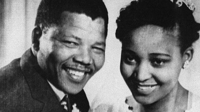 والتر سیسولو و نلسون ماندلا در سال 