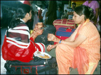 रेल यात्री