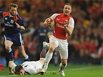 Morgan Stoddart, sgoriodd cais Cymru