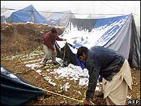 کشمیر میں برفباری