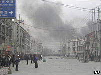 Lhasa'daki yoğuın güvenlik önlemleri