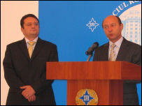 Directorul SRI, George Maior, şi preşedintele Traian Băsescu
