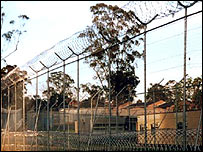 Avustralya'da mülteci gözaltı merkezi