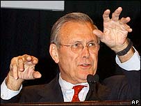 Đón tướng Trà sẽ là Donald Rumsfeld, nhân vật được coi là trùm diều hâu Mỹ