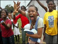 Liberianos comemoram