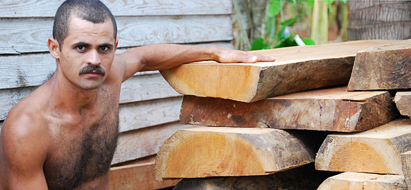 Leñador. (Foto: Raquel Pérez) 