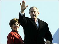 O presidente George W. Bush e a primeira dama dos EUA, Laura Bush